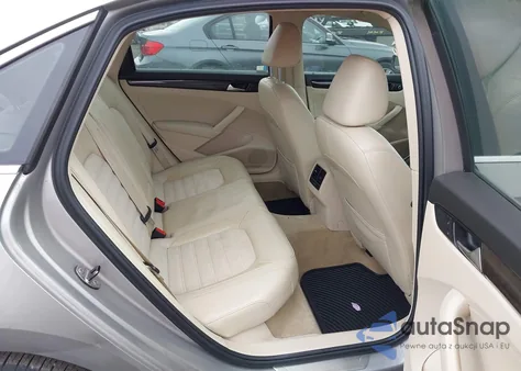 2014 Volkswagen Passat 2.0L Tdi Sel Premium from USA, damaged, VIN 1VWCN7A30EC068897